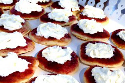 Buttermilk Pikelets with Honey and Vanilla Whipped Cream